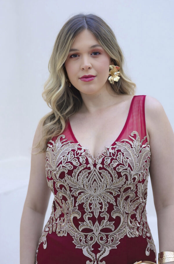 1267 - Vestido Gracie Importado busto com aplicaçâo dourada e saia com barrado - 40 42 44 - Vermelho - Image 4