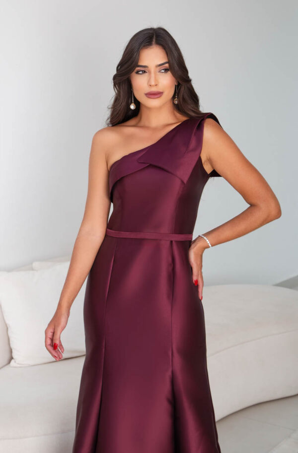 5788 - Vestido Myra Zibeline um ombro, pala frontal detalhe laço e saia sereia - 38 40 42 - Marsala - Image 2