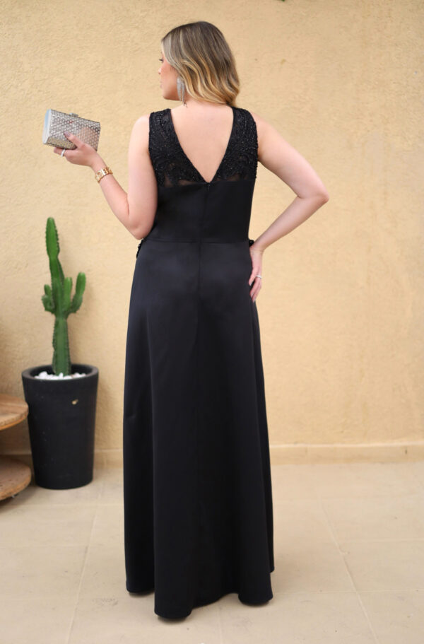 6507 - Vestido Julina busto bordado regata saia cetim evasê - 50 52 54 - Preto - Image 5