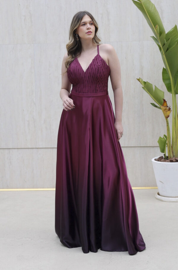 6156 - Vestido River Cetim degrade, busto plissado e saia fenda - 44 46 48 - Borgonha - Image 3
