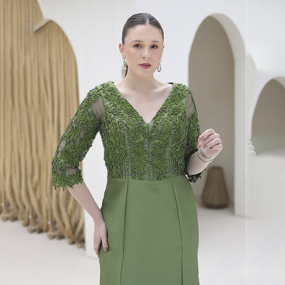 6149 - Vestido Genevi Zibeline busto e manga bordada e saia sereia - 44 46 48 - Oliva - Image 2
